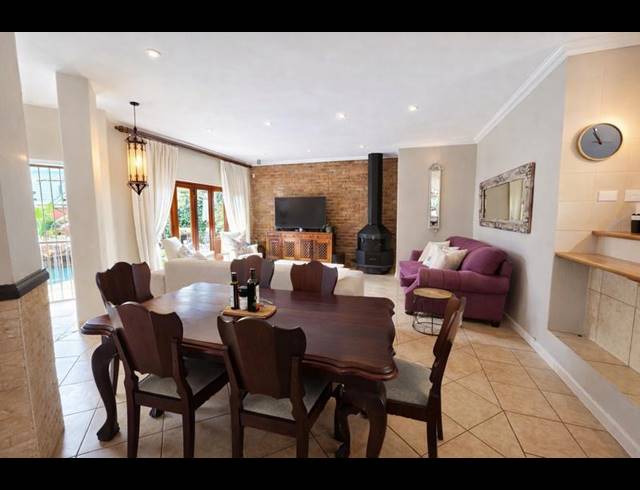 8 BEDROOM HOUSE FOR SALE IN ZWARTKOP